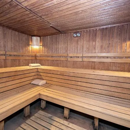 студио в айсберг 4*
